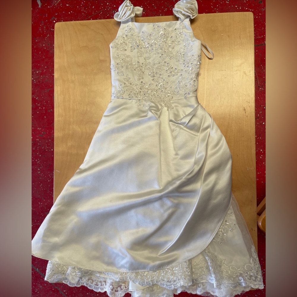 Girls white Christening Dress Size 2T
